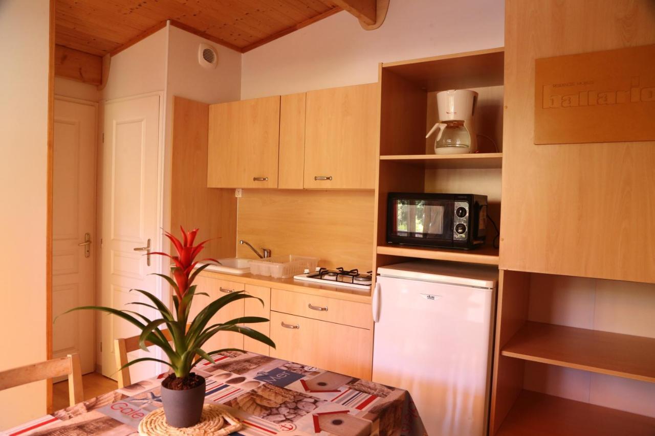 Camping Le Ruisseau Saint-Andre-de-Seignanx Exterior photo