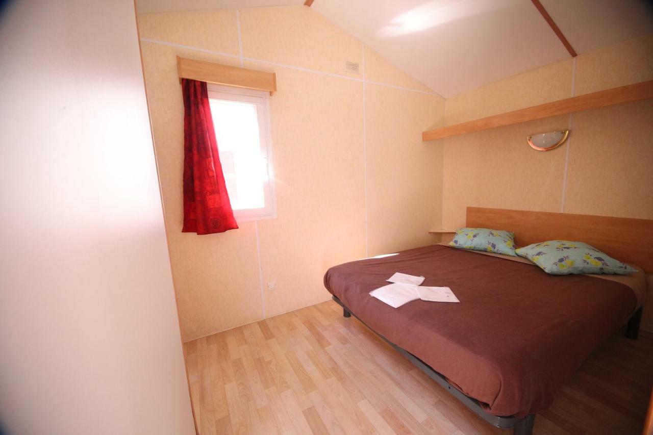 Camping Le Ruisseau Saint-Andre-de-Seignanx Exterior photo